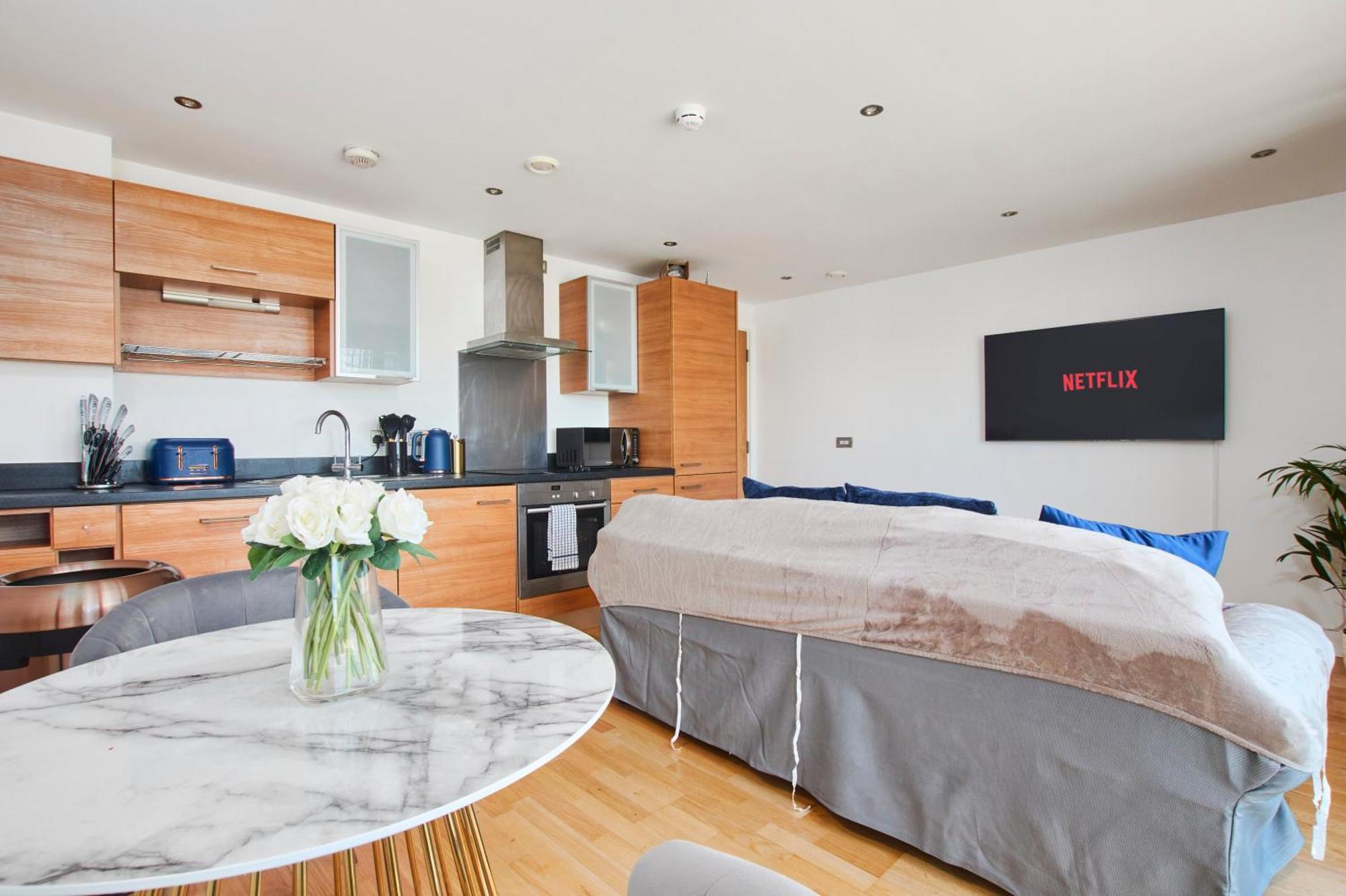 King Deluxe City Apt Large Balcony& Free Parking! Лідс Номер фото